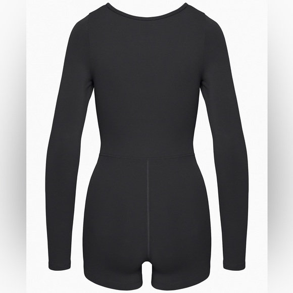 Aritzia Wilfred Free black Kaz long sleeve scoop neck onesie romper - XL - Picture 7 of 10